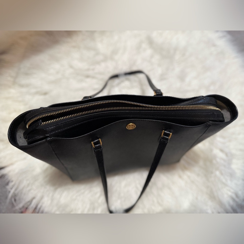 Tory Burch Robinson Small Leather Tote - Picture 5 of 11